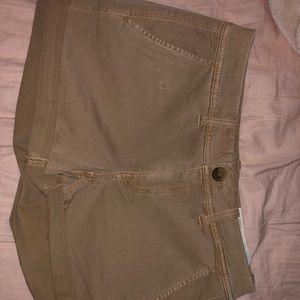 khaki shorts